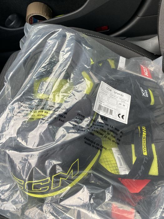 Umerar pieptar hochei ccm xf80 - junior m - nou