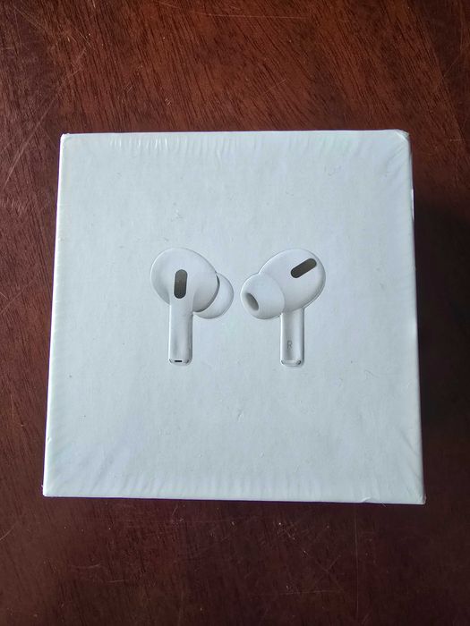 Apple AirPods Pro with MagSafe charging case - неразопакован