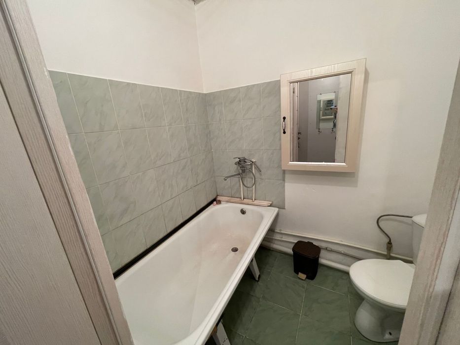 1комнат үй сатылады