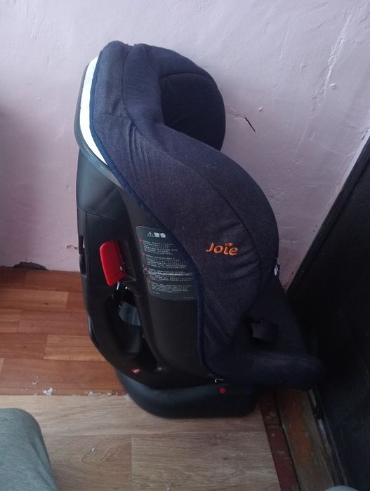 Детское кресло для авто