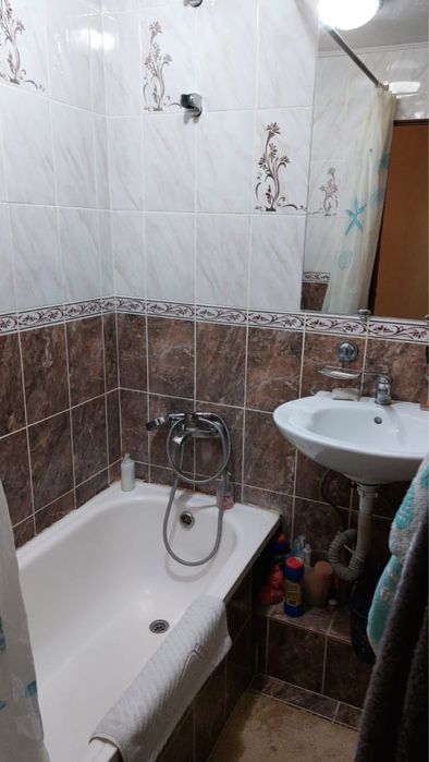 2 комнатная квртира , 18 мкр