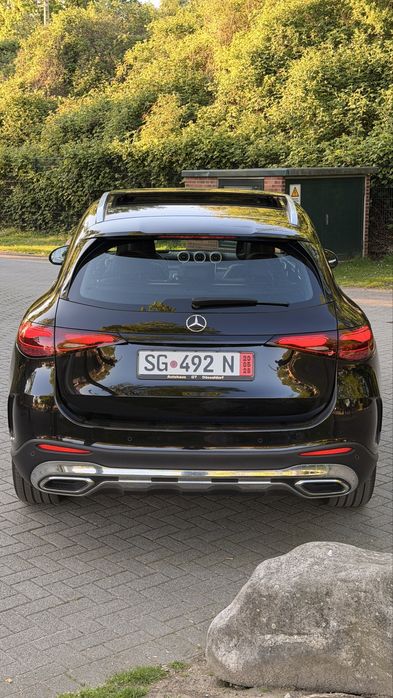 MERCEDES-BENZ GLC 300d 4MATIC AMG Line Premium Plus 07/2023 | Mild Hybrid 48V | 292 CP | 4MATIC | Full istoric Mercedes | Fără revopsiri