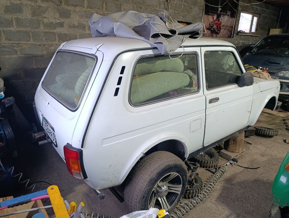 Продам кузов  нива