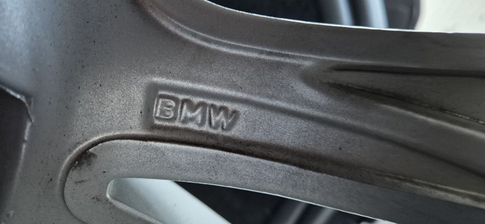 225/55R17 97H Джанти със зимни гуми 17" 39/2023г.