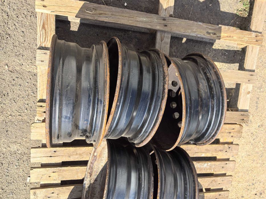 15 цола 4 х 100 мм Дачия / Рено - 6 Инча / ЕТ 50