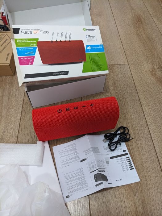 Boxa bluetooth tracer rave red , noua