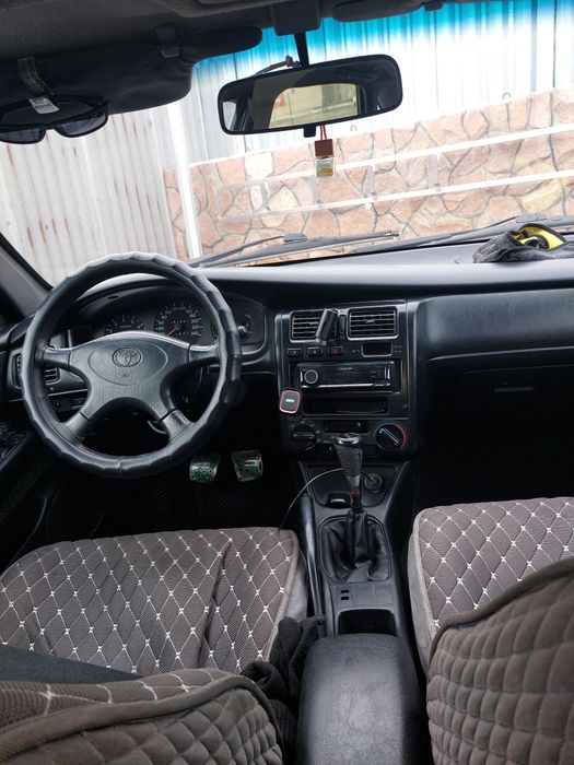 Продам Тойота карина е