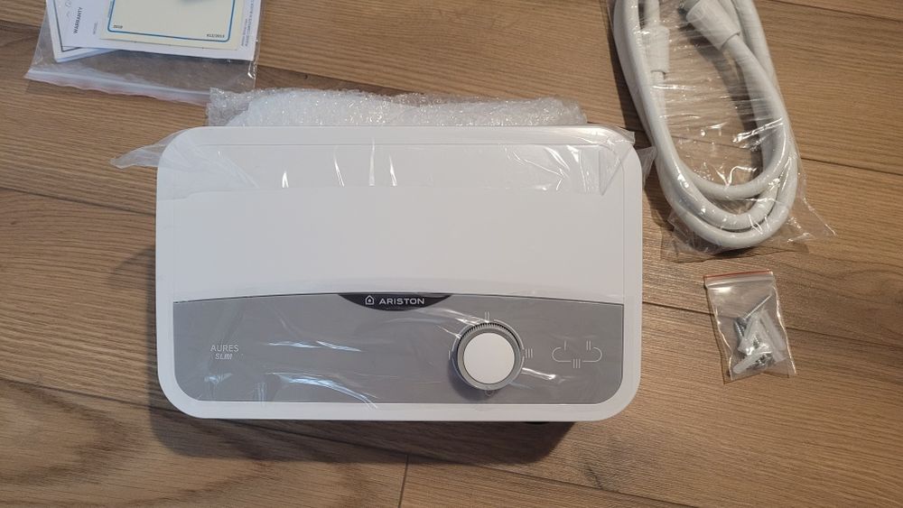 Boiler electric instant Ariston Aures Slim