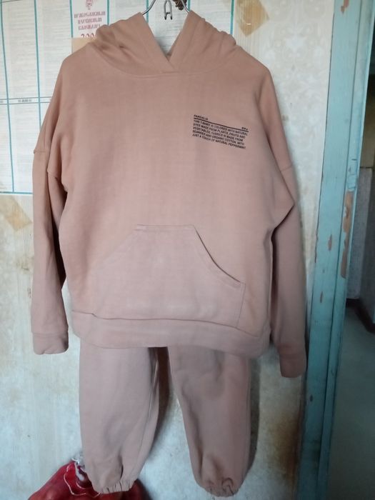 Спортивный костюм женский.