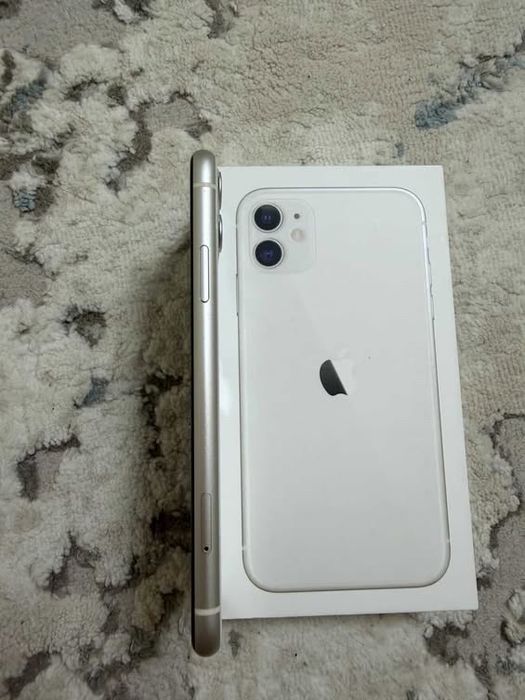 iPhone 11 Белого цвета