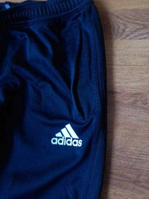 Adidas мъжко долнище и Суичър L размер.