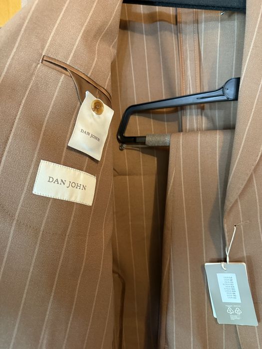 Costum Dan John Italia nou, sacou 52 si pantaloni 50 business haina