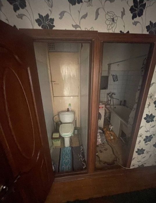 Юнусобод 19 кв Ор: Пансионат 2*3х Комнатная 5-этаж 2*3/5/5 Без Ремонт