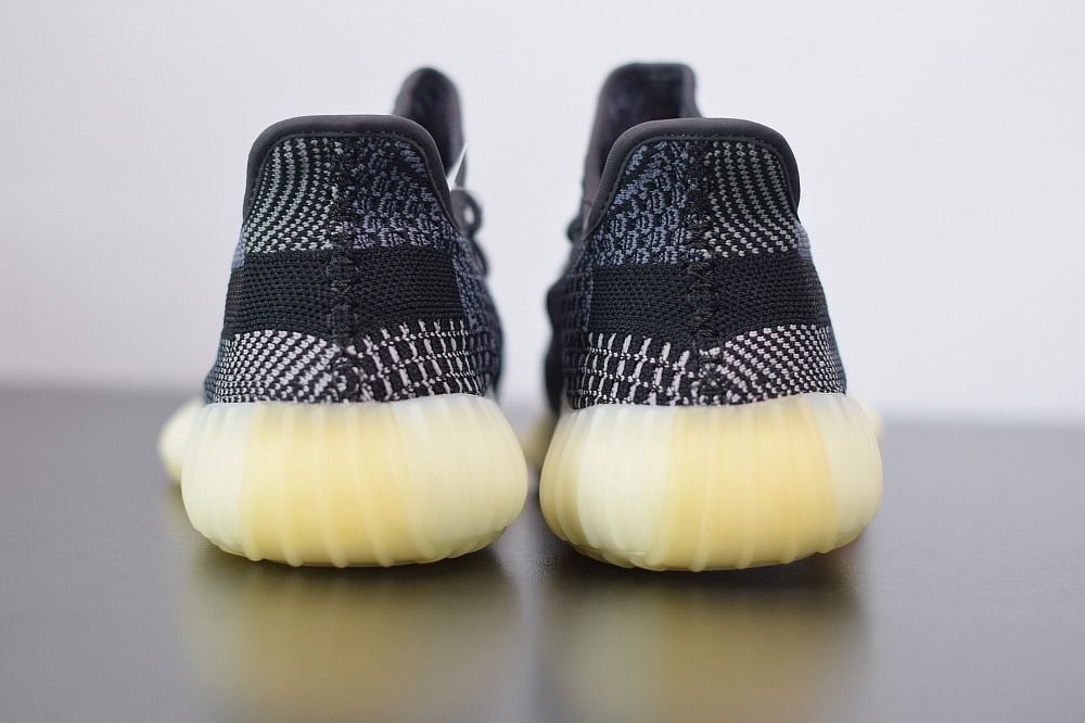 Обувки Yeezy Boost 350 45 EU