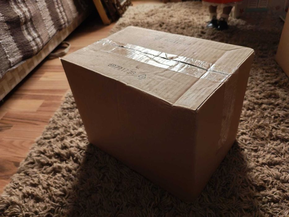 Cutie cu doua machete