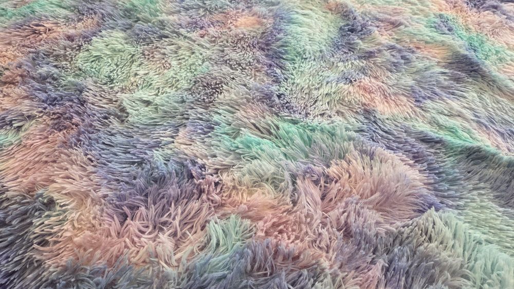 Плюшен преливащ  килим