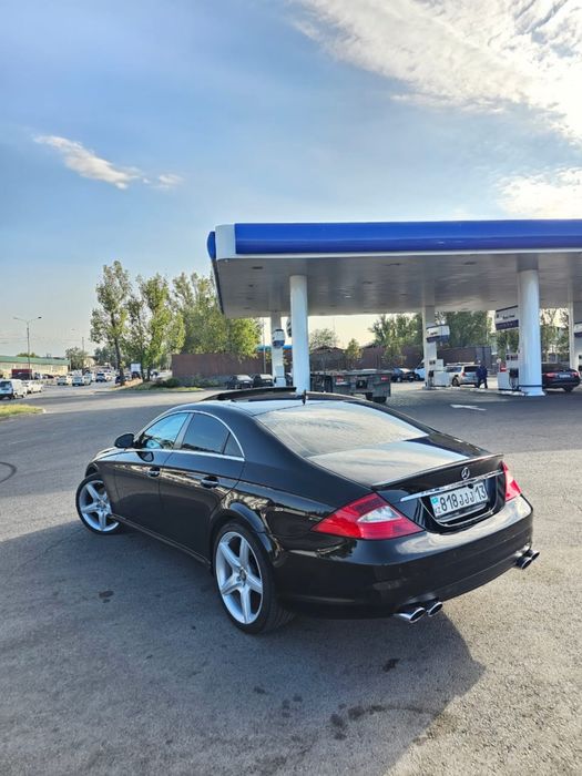 Месредес CLS 550 с водительям