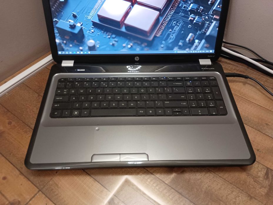 Лаптоп HP Pavilion g7  - 17.3"