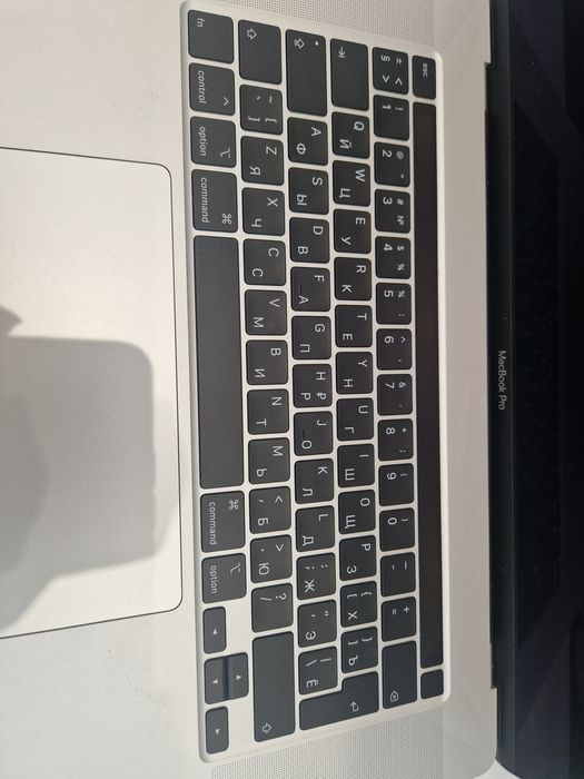 MacBook Pro  16-inch