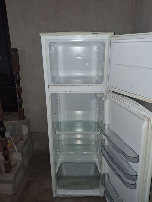 Холодильник в хороший состояние