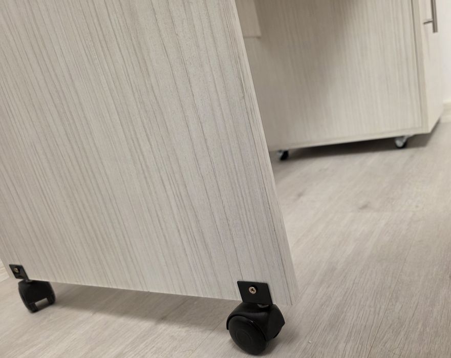 Vand birou Bucuresti