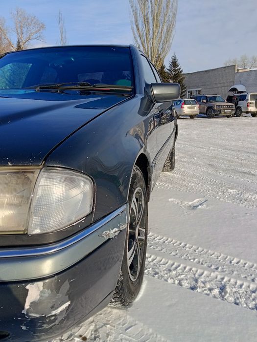 Продам Мерседес w 202 в хорошем состояний.