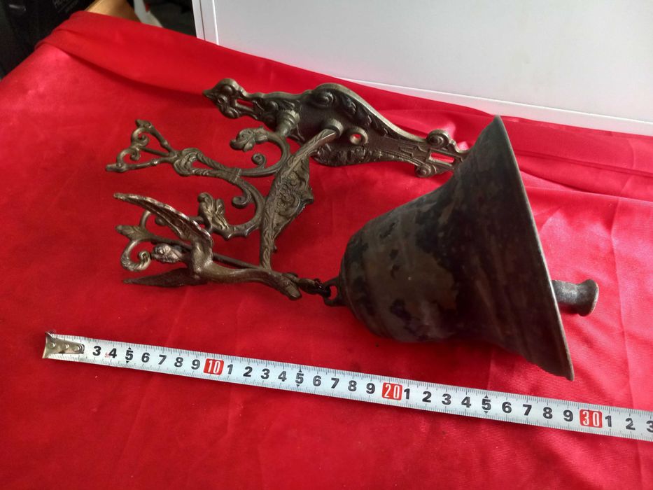 Градинска Бронзова Камбана за Порта , Врата