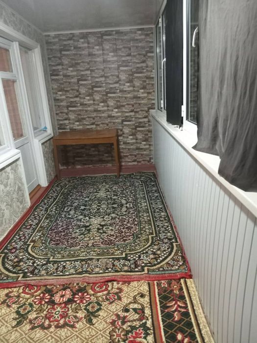 Продается 2-х комнатная квартира Чирчик (Октябрь)