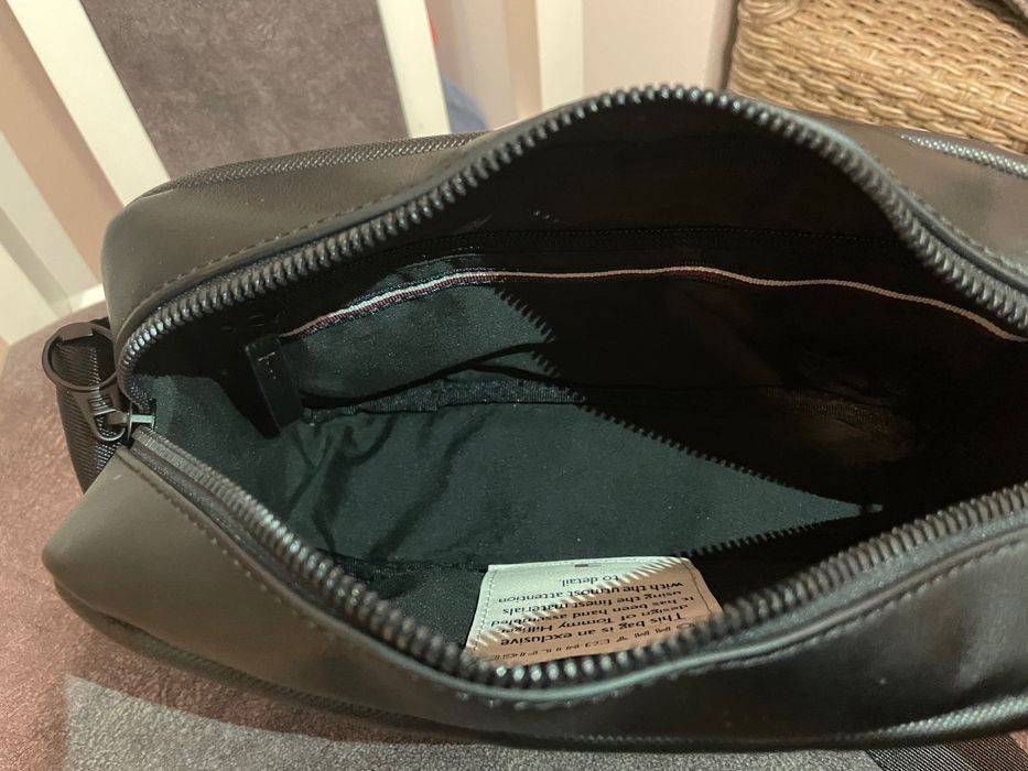 Geanta Tommy Hilfiger