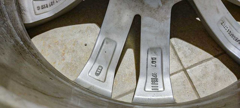 4 бр. Audi джанти със зимни гуми Continental
