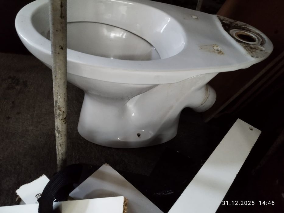 Унитаз б/у без бачка