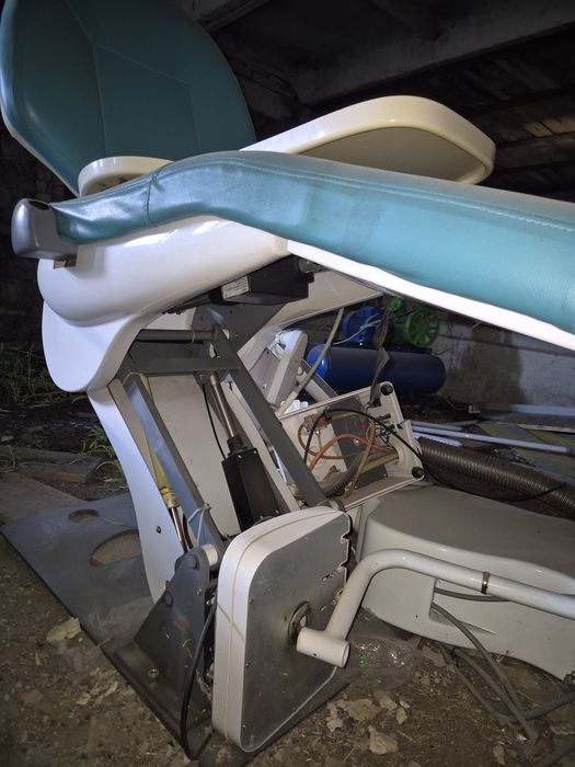 Стоматологическое кресло.