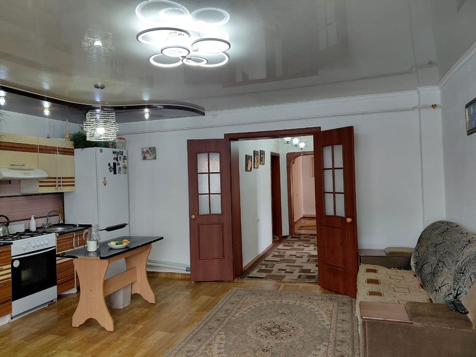 Продаётся квартира , в двухквартирном доме