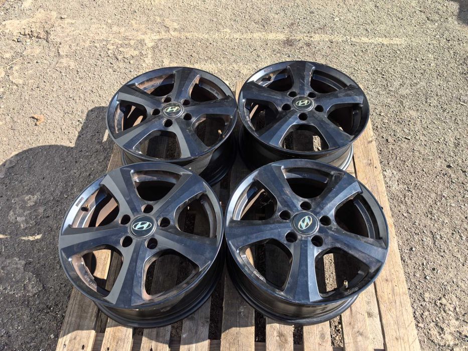 16 цола 5 х 114,3 мм Хюндай / Кия / Митсубиши / Хонда - 7 Инча / ЕТ 45