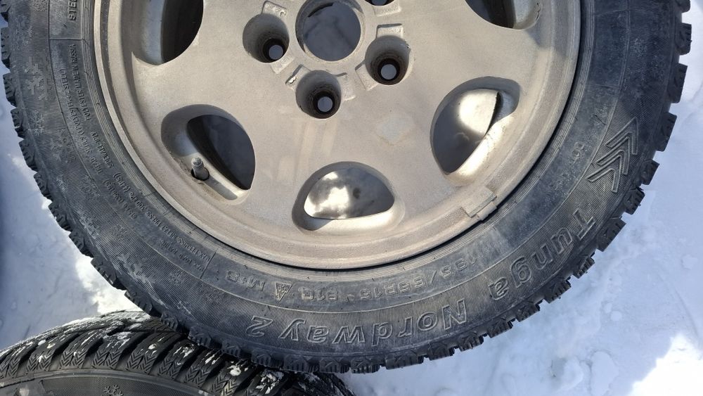 Продаю Диски с резиной 195/65R15