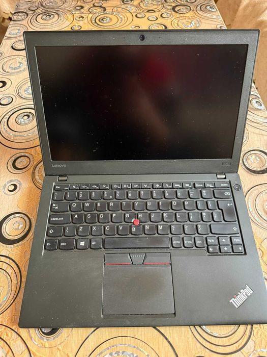 Продавам Lenovo ThinkPad X260 – i7 / 8GB RAM / 128GB SSD / FHD