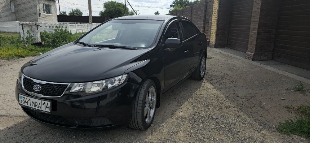 Продам Kia cerato 2011
