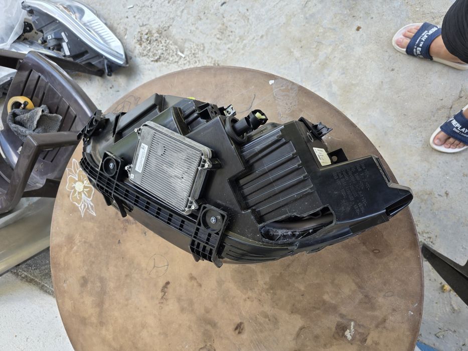 Tesla model X 2022 LED десен фар