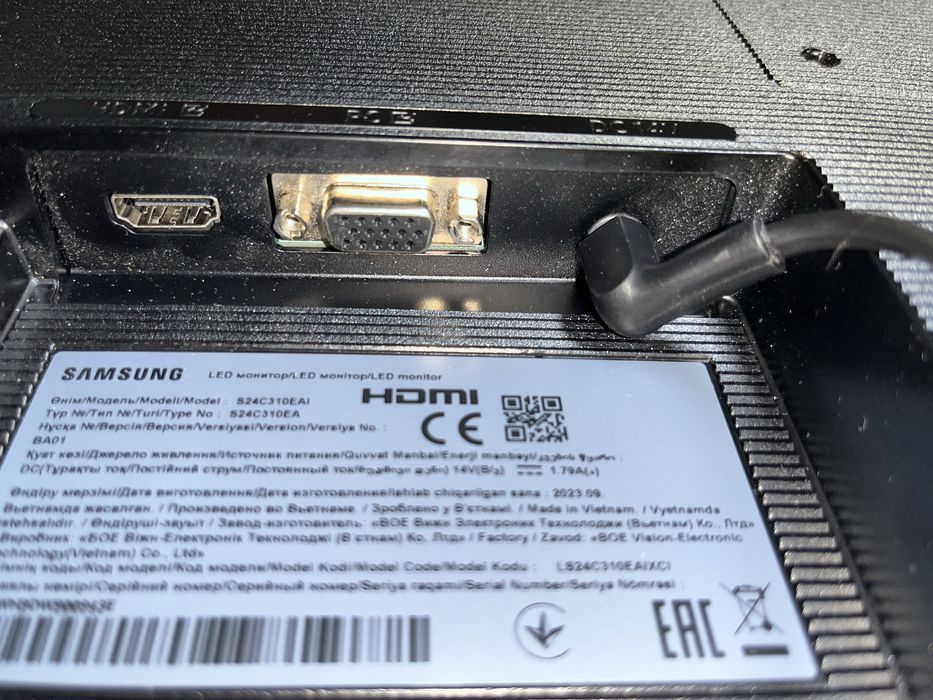 Монитор Samsung S24C310EAI 75 герц
