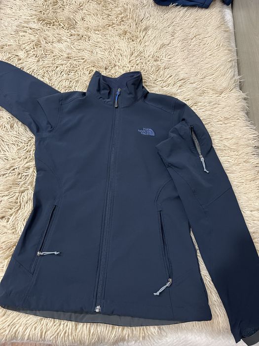 Дамско Туристическо яке The North Face