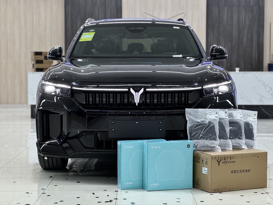 Voyah free Apollo tech 2025 res NALICHIDA