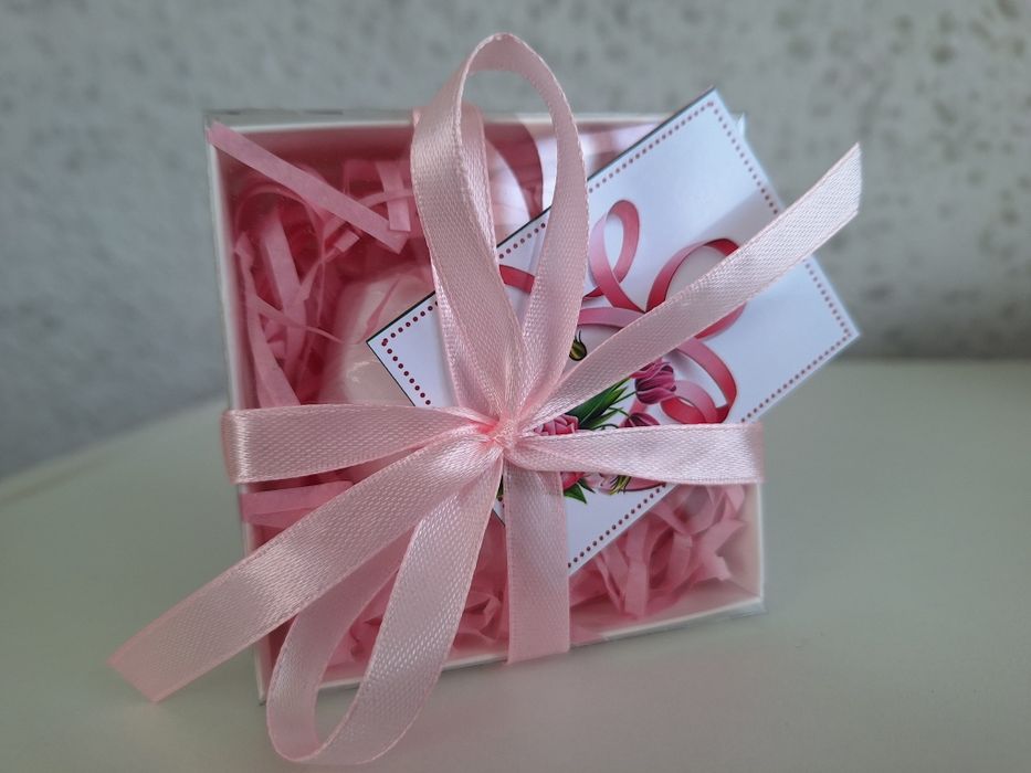 Подарки к 8 марта