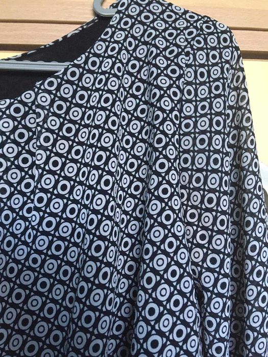 Рокля с дълъг ръкав