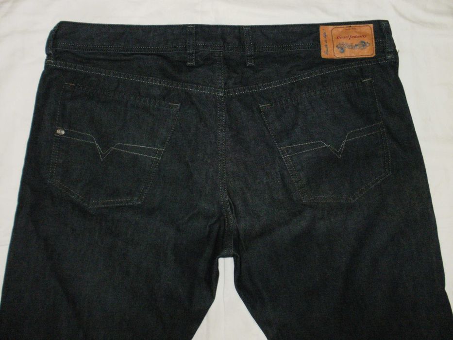 DIESEL оригинални нови мъжки дънки 40