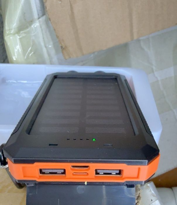 Power Bank Solar 80000 mAh cu LED și Încărcare Rapidă Baterie externa – Compatibil cu Toate Smartphone-urile