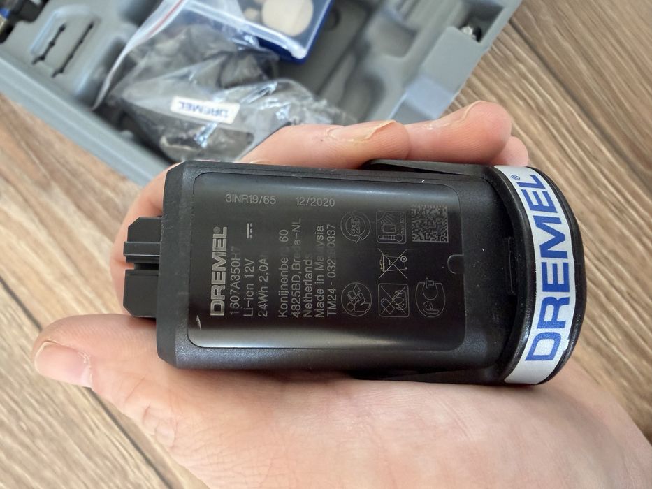 Dremel 8220-Мултифункционален прав шлайф