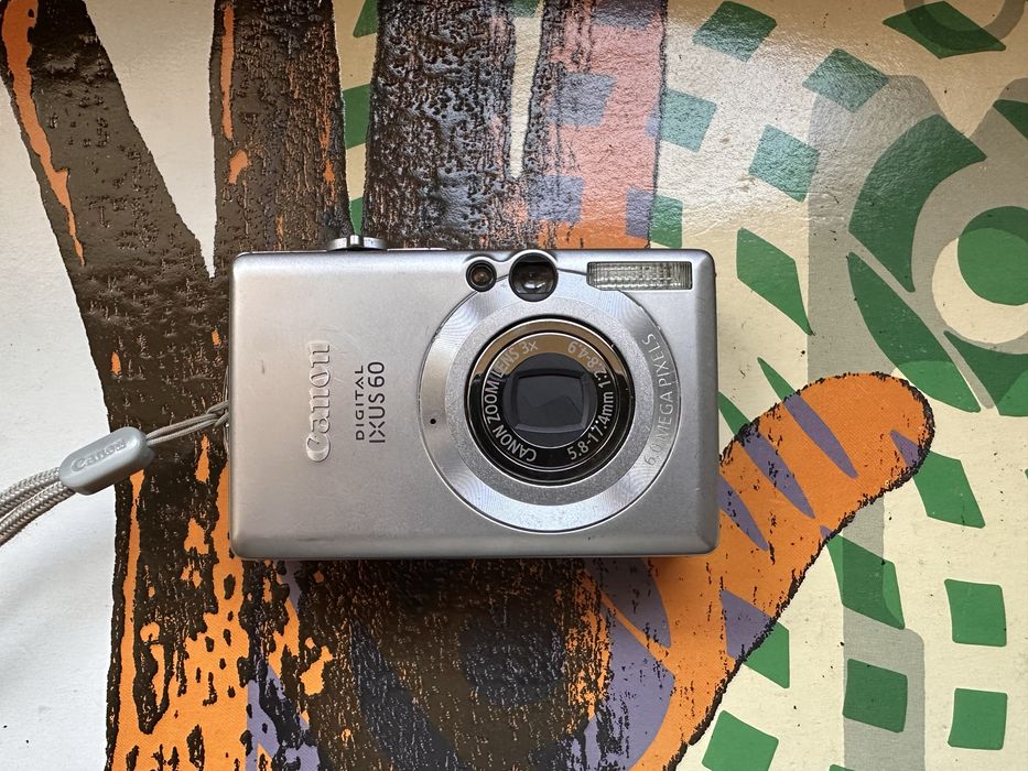 canon ixus 60 retro digital