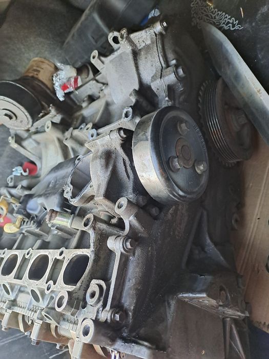 Двигатель Ford Mondeo 3 1.8