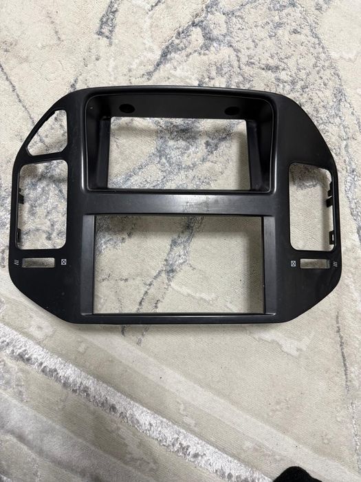 Рамки на кобальт и Мицубици Паджеро