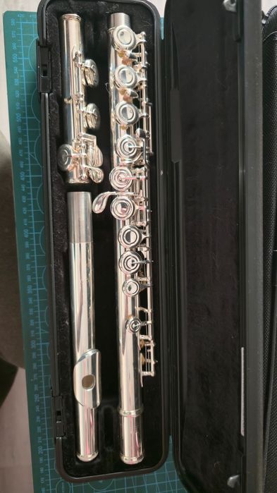 Flaut Yamaha Silver  Seria YFL 212